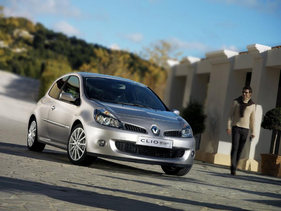  Renault Clio R.S. 2.0 16V 2006 года  (фото 113 из 125)